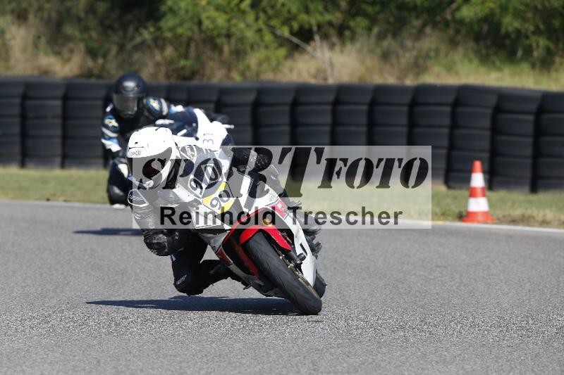 Archiv-2025/49 26.08.2025 Cornu Master School ADR/blau-bleu/90